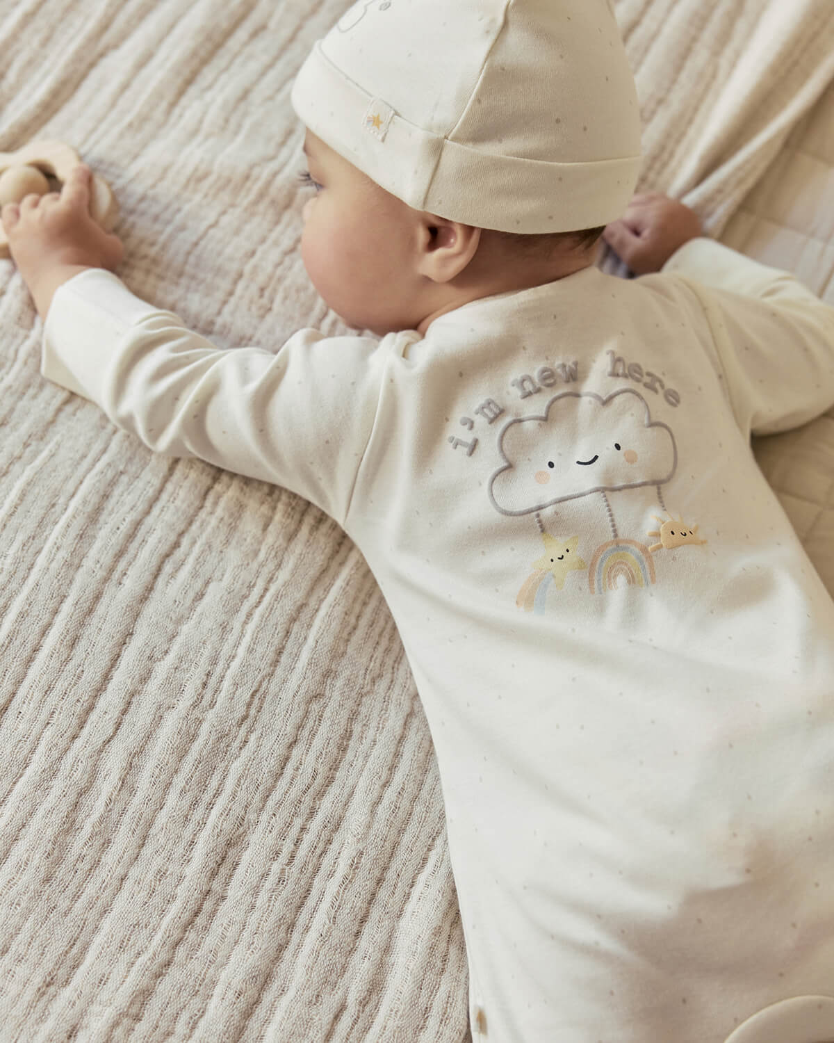 Vauvan ensimmäinen vaatekaappi