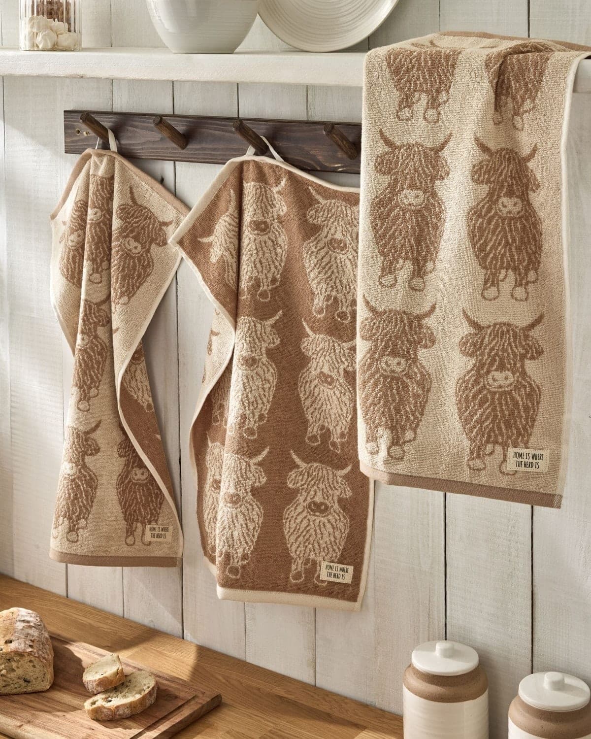 ELÄINKUOSI SISUSTUS